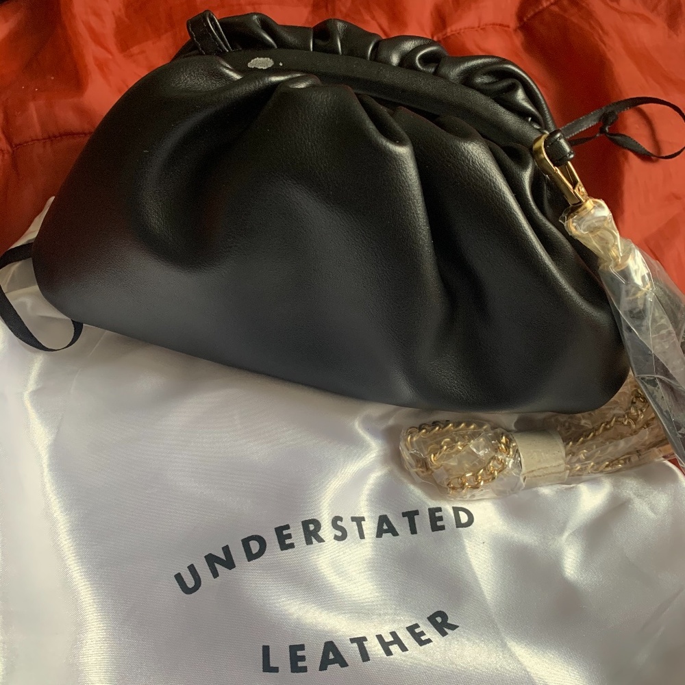 Crossbody handbag